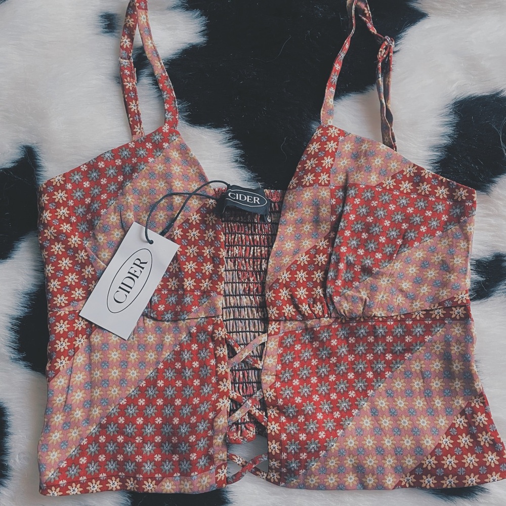 Cider Retro Lace Up Cami NWT 🏷️ - Picture 3 of 4